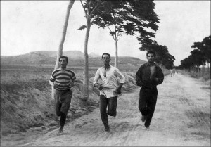 800px-1896_Olympic_marathon